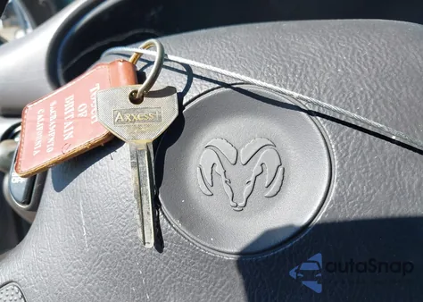 1996 Dodge Intrepid from USA, damaged, VIN 2B3HD46F3TH232779